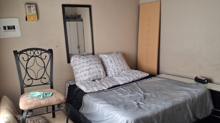 5 Bedroom Property for Sale in Mabopane Unit A North West